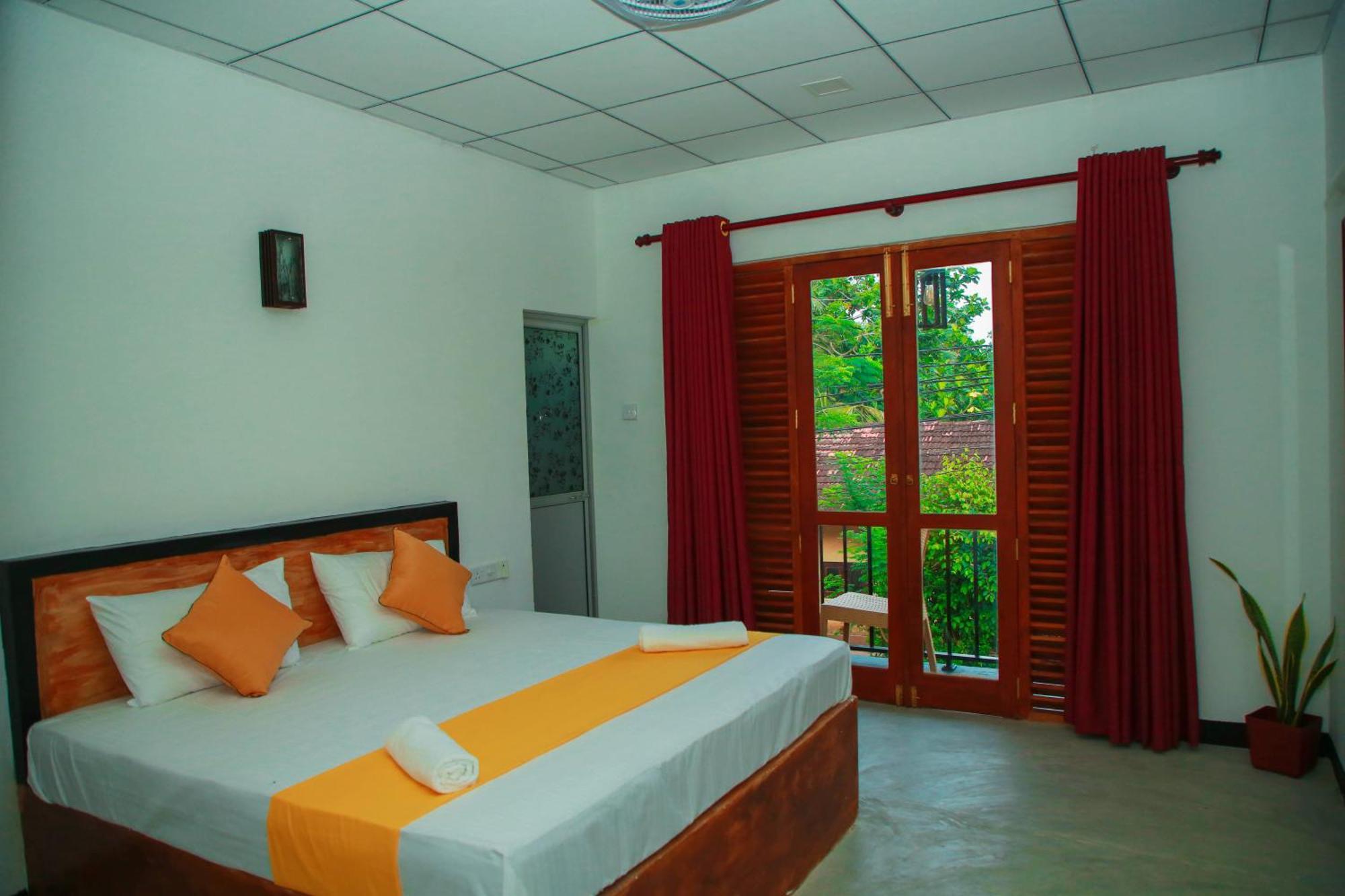 Samee Dream Guest Hotel Мидигама Ийст Екстериор снимка